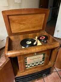 Mobile radio d’epoca