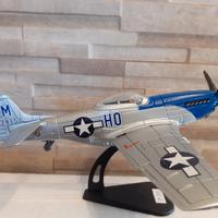 Aereo P 51 scala 1/50