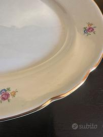 Servizio di piatti vintage elegante