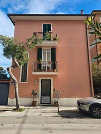 Casa indipendente porto san giorgio seconda fila