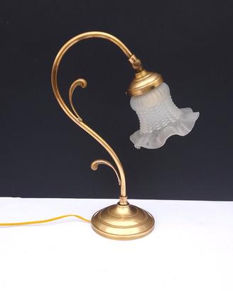 Lampada vintage da tavolino o comodino
