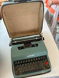 Tastiera olivetti lettera 32