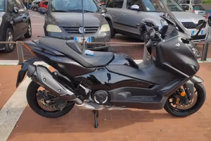 Yamaha TMAX 560 tech max