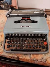 macchina da scrivere olivetti lettera 22