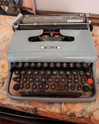 macchina da scrivere olivetti lettera 22
