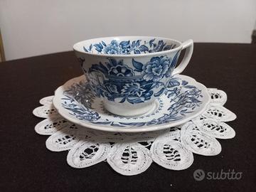 Tazza da tè con piattino vintage