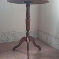 Tavolino in legno