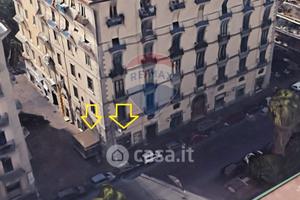 Locale commerciale con laboratorio