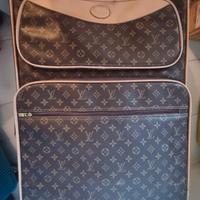 Valigia Louis Vuitton da riparare