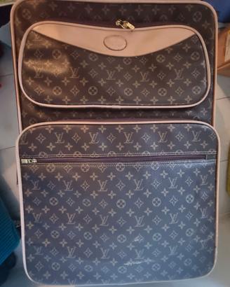 Valigia Louis Vuitton da riparare