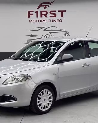 Lancia Ypsilon 1.2 69 CV 5 porte Platinum