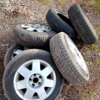 4 cerchi con gomme 