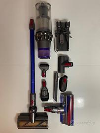 Dyson v11 funzionante con difetti estetici