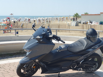 Yamaha tmax tech max