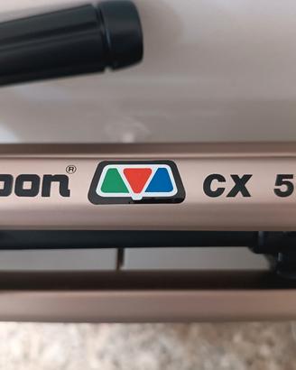 Cavalletto per fotocamere