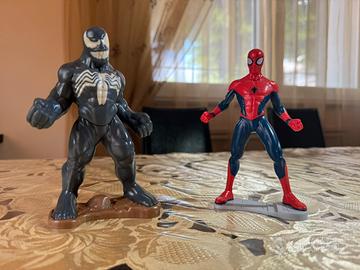 Spiderman e Venom di Kinder gran sorpresa