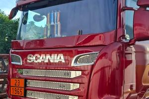 SCANIA R 730 V8 in ADR