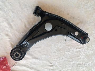 braccio oscillante ant. sx.