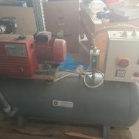 Pompa del vuoto con serbatoio vuototecnica