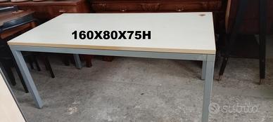 scrivania 160x80 con passacavi