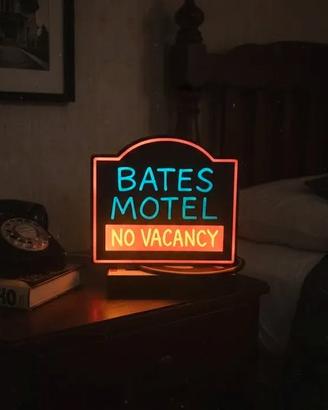 Lampada LED Bates Motel – insegna luminosa Psycho