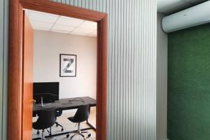 Stanza uso ufficio coworking con utenze comprese