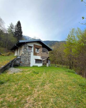 VILLA SINGOLA A CAIOLO