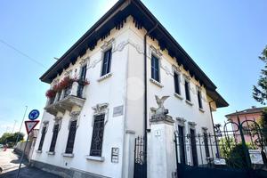 6 LOCALI A PESCHIERA BORROMEO