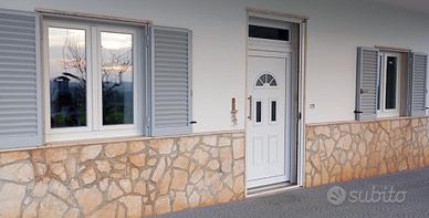 SERRAMENTI IN PVC ALUMINIO PERSIANE E TAPARELLE