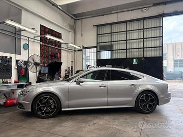 KIT CERCHI E GOMME AUDI RAGGIO 19