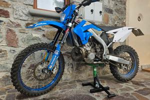 TM 300 2t 2011
