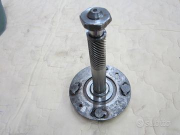 Perno Mozzetto Ruota Anteriore Vespa Faro Basso