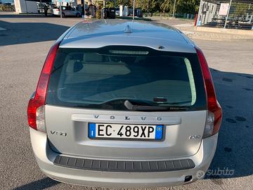 Volvo  v50  diesel 1600 d2