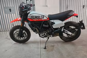 Ducati scrambler 800