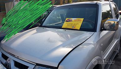 Ricambi vari mitsubishi pajero anno 2003 cc 3.2 d