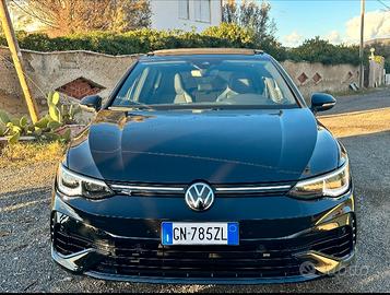 golf 8 R akrapovic 320 cv