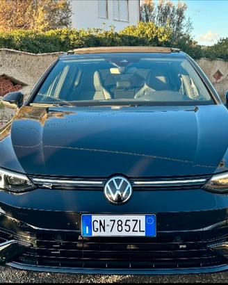 golf 8 R akrapovic 320 cv