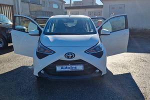 Toyota Aygo Connect 1.0 VVT-i 72 CV 5 porte