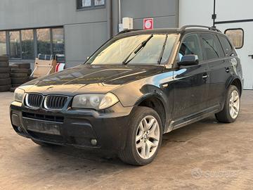 BMW X3 E83 per ricambi usati 204D4
