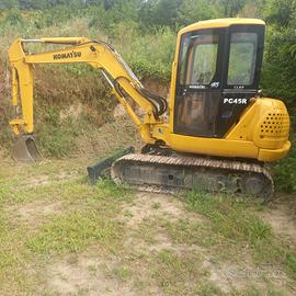 ESCAVATORE 50 q. KOMATSU in buono stato