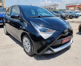 TOYOTA Aygo 1.0 VVT-i 72 CV 5 porte x-cool