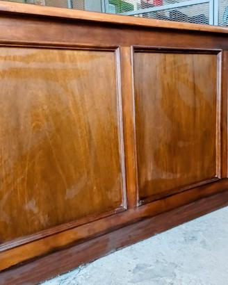 Bancone ,scrivania in legno