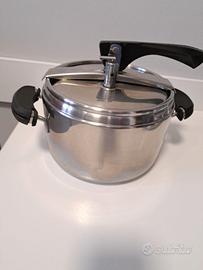 Pentola a pressione Lagostina