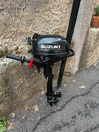 Fuoribordo suzuki 2.5 pari al nuovo