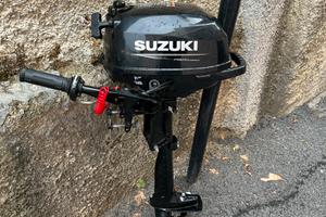 Fuoribordo suzuki 2.5 pari al nuovo