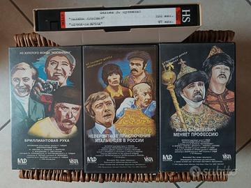 4 vidiocassette vintage di film russi in russo