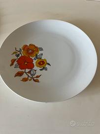 Servizio di piatti vintage