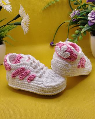 Scarpine neonato