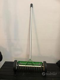 Arieggiatore manuale Florabest – per prato sano