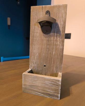 Apribottiglie da Parete in Legno